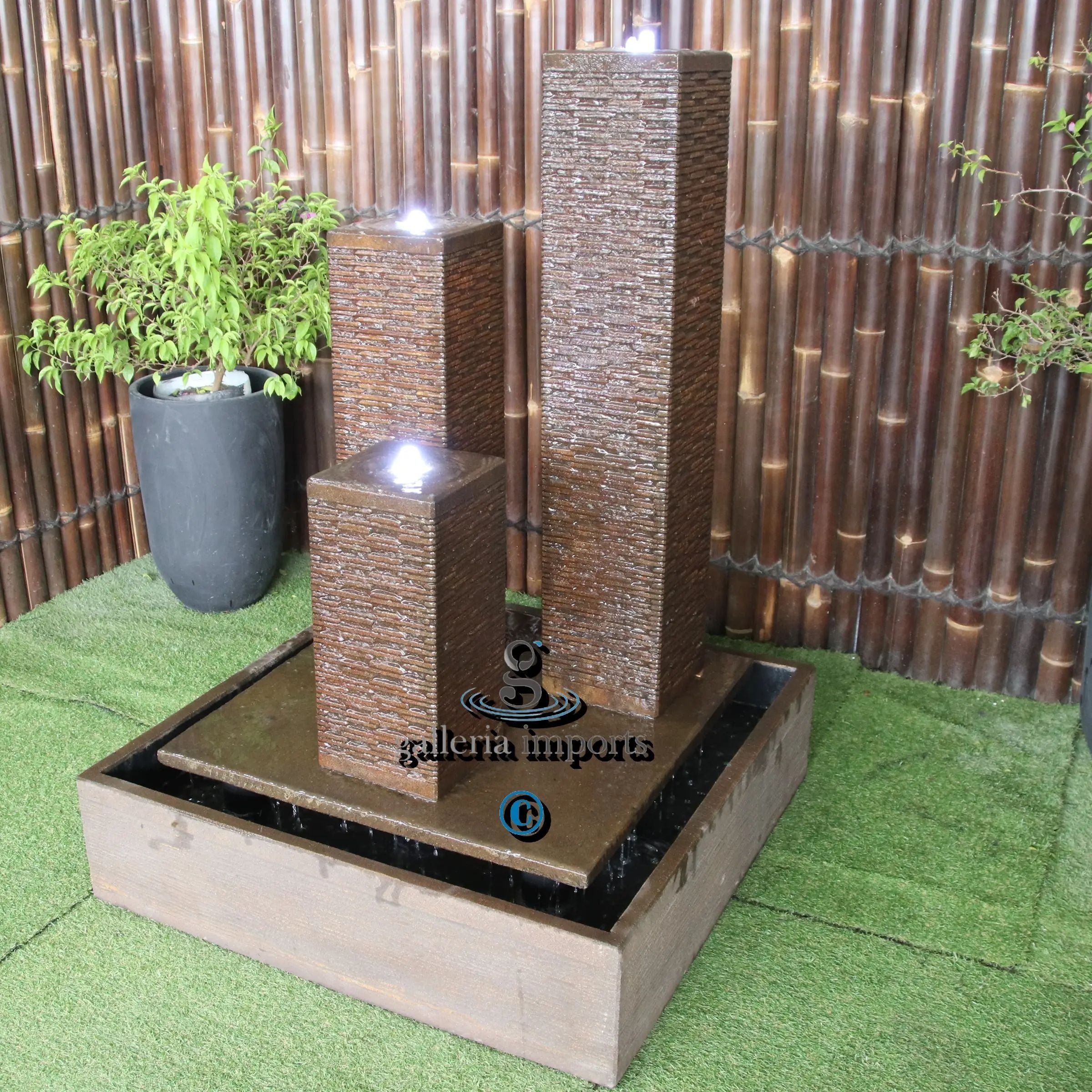 Atlantis tower water Fountain rust right sangle view