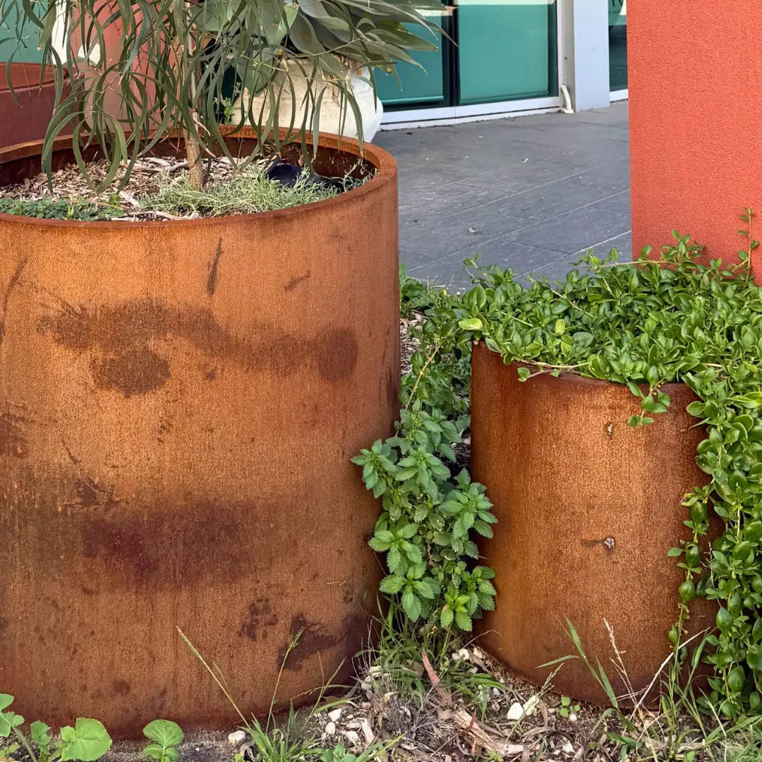 Corten Steel Arcadia Classic Plant Pot side view