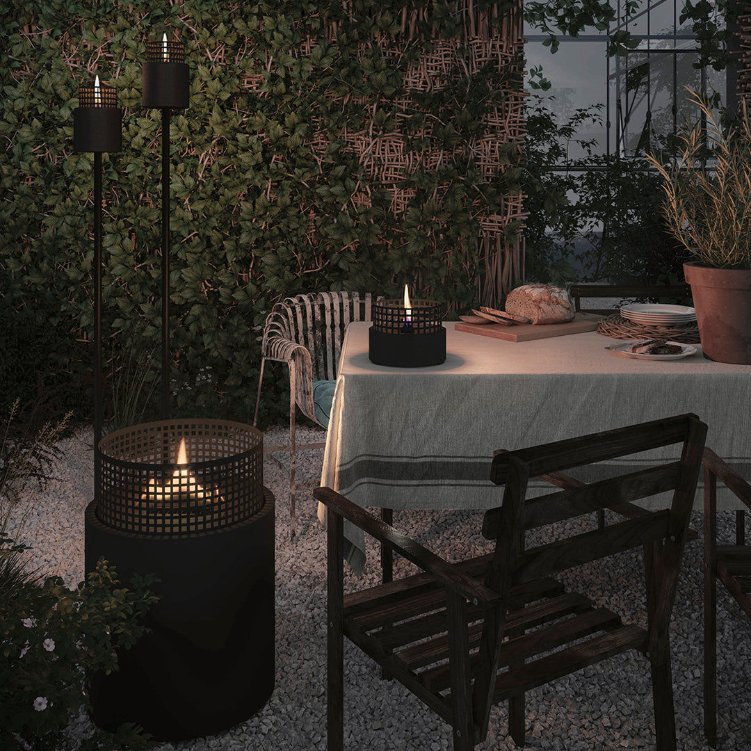 Fire pits and outdoor table