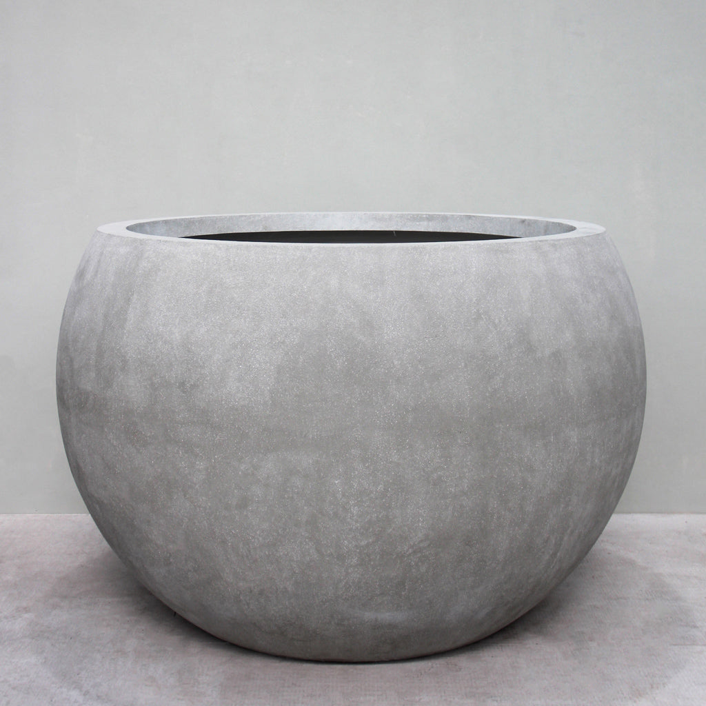 Monument Planter font view