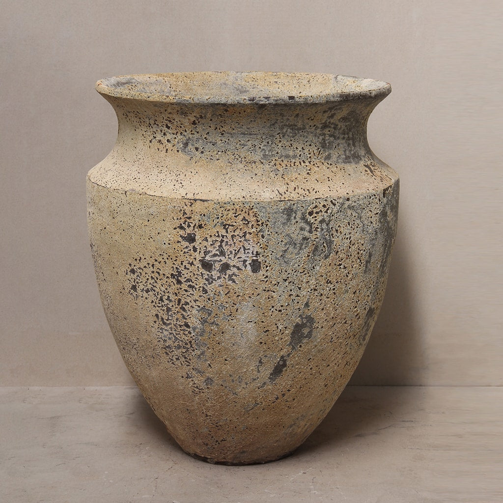 Skorpio Jar Pot Front View