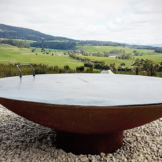 firepit and mountain background