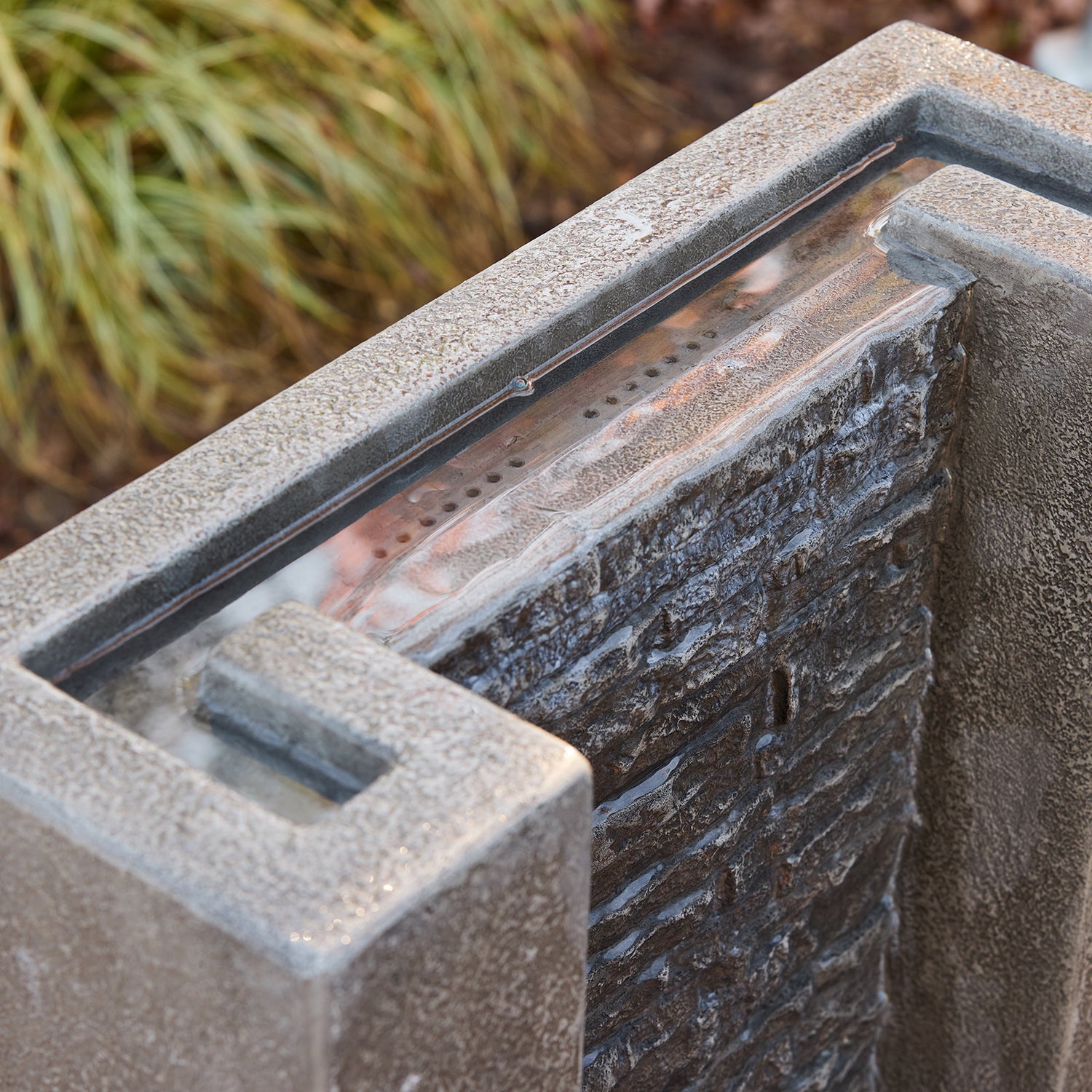 top view of Zhara Wall Fountain